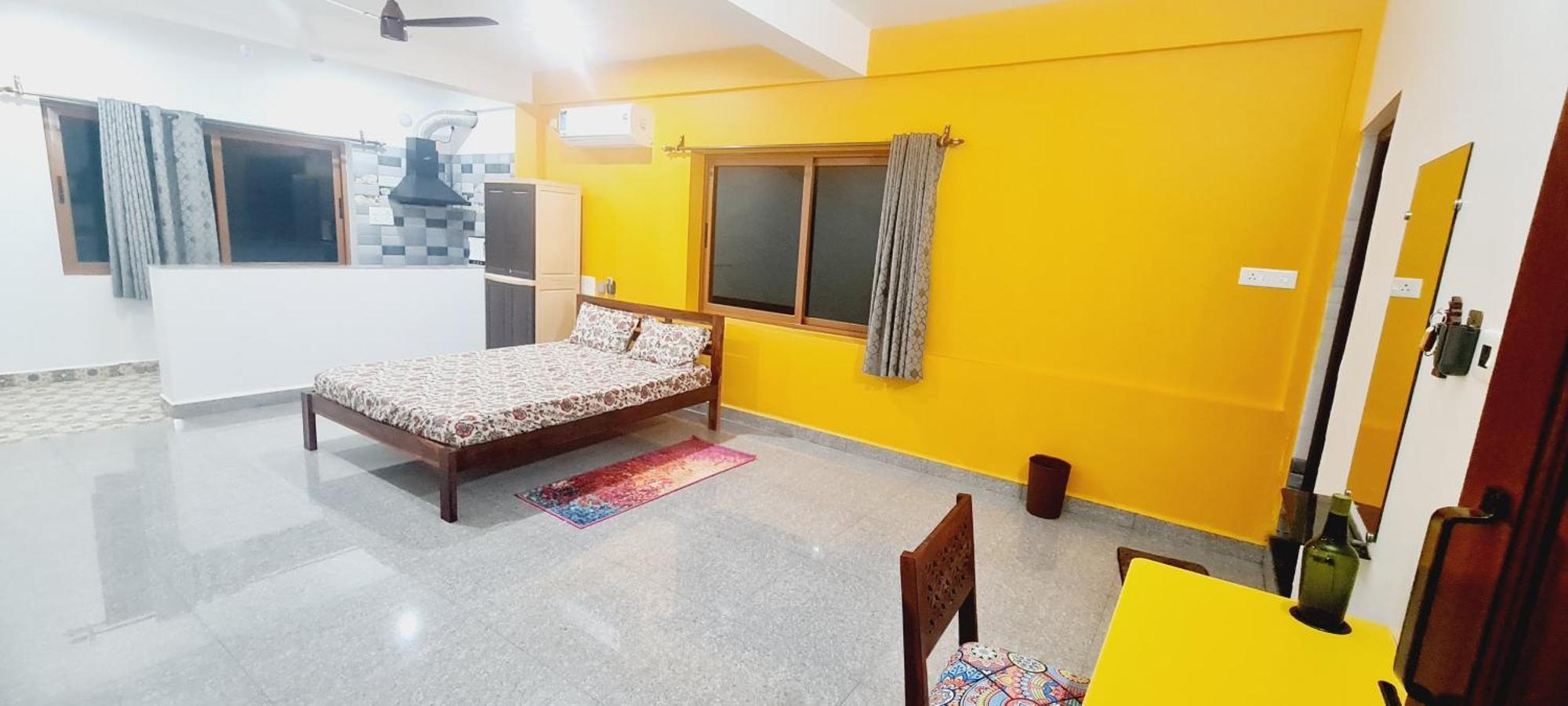 Happy Moon Homestay Aldona Eksteriør bilde