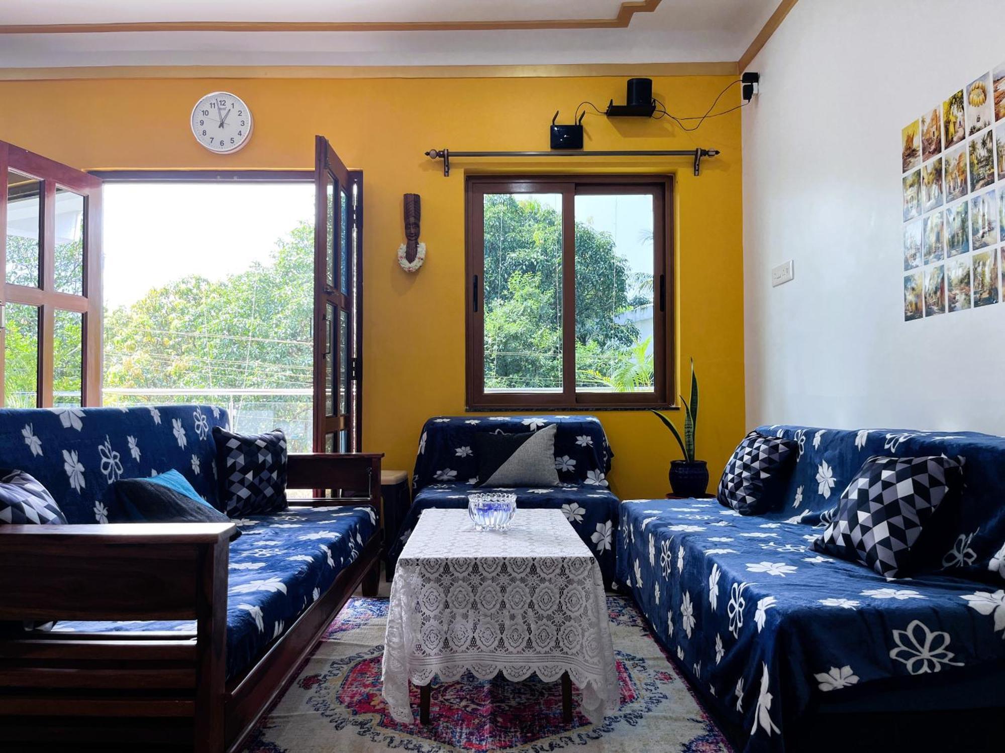 Happy Moon Homestay Aldona Eksteriør bilde
